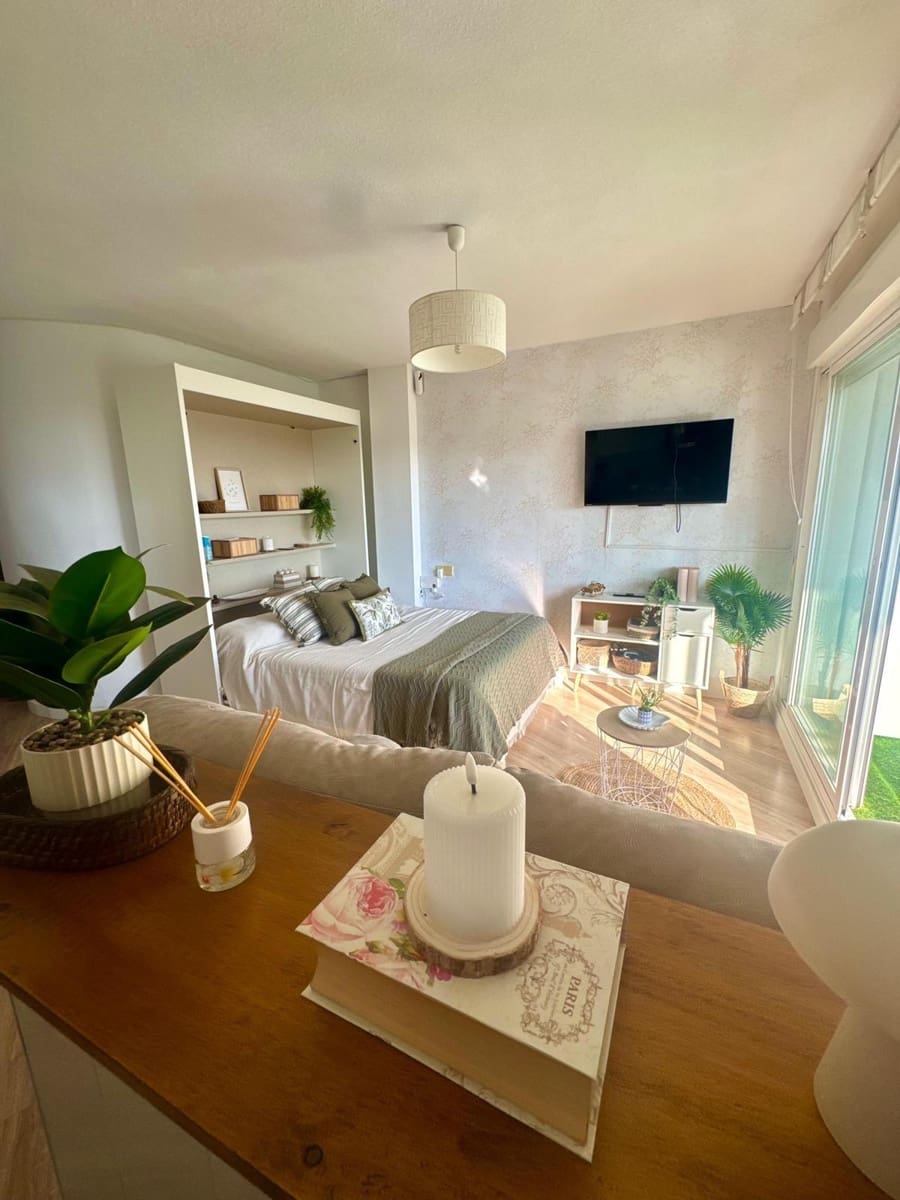 Studio att hyra i Chilches med garage - 850 € (Ref: 9983075)