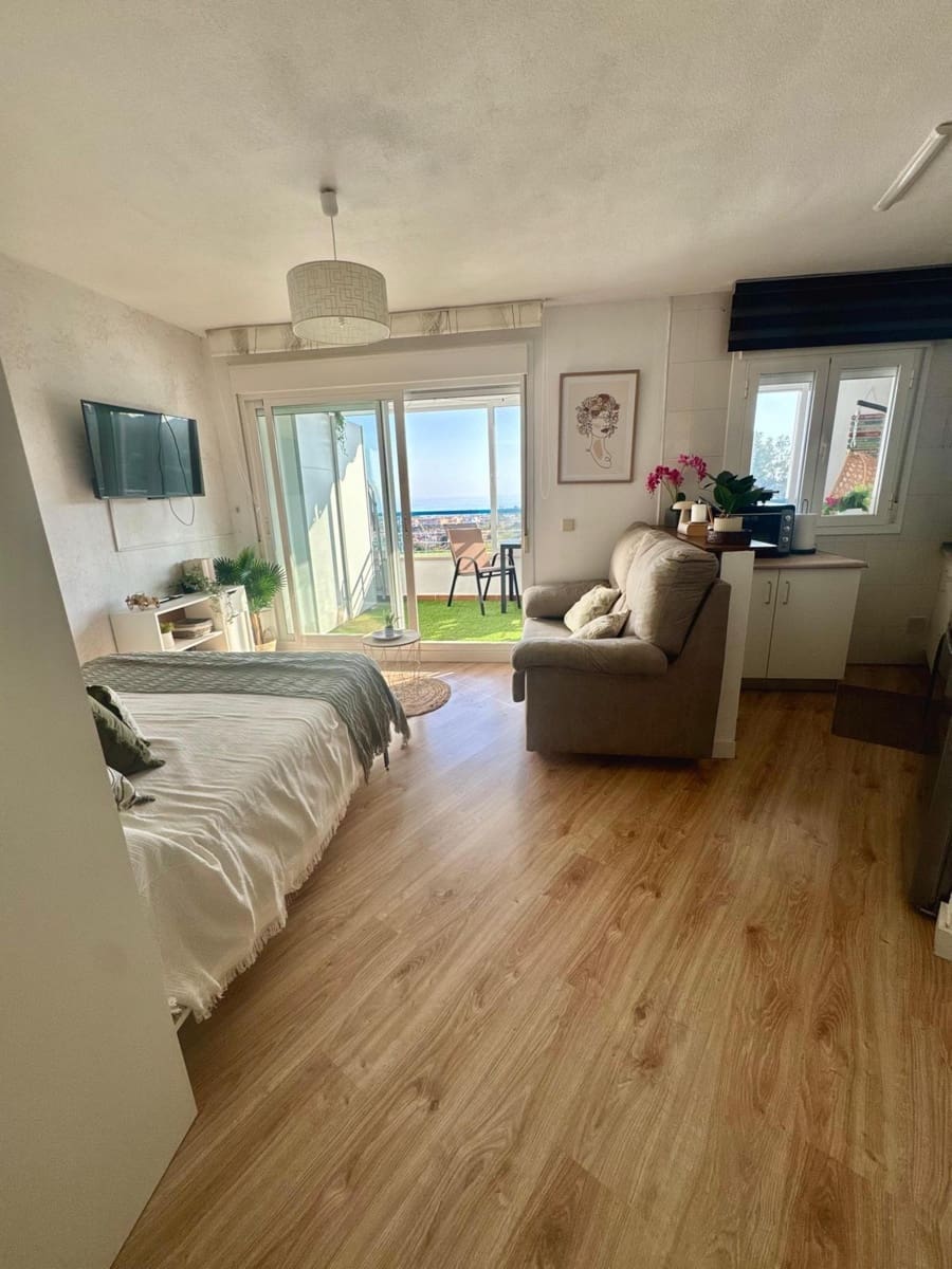 Studio att hyra i Chilches med garage - 850 € (Ref: 9983075)