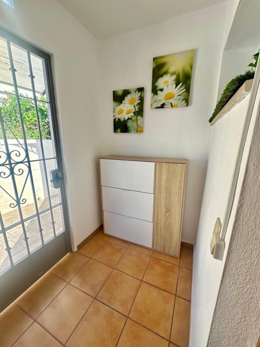 Studio att hyra i Chilches med garage - 850 € (Ref: 9983075)