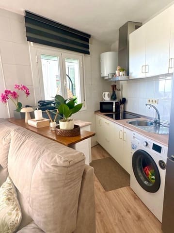 Studio à louer à Chilches, Vélez-Málaga avec garage - 800 € (Ref: 9983075)