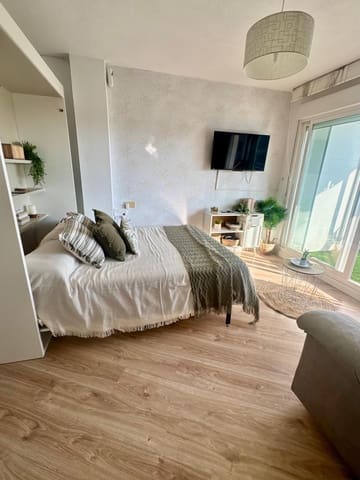 Studio à louer à Chilches, Vélez-Málaga avec garage - 800 € (Ref: 9983075)