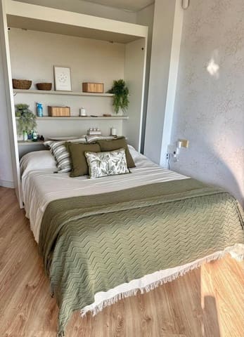 Studio à louer à Chilches, Vélez-Málaga avec garage - 800 € (Ref: 9983075)