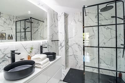 3 slaapkamer Appartement te huur in Nueva Andalucia, Marbella met garage - € 3.300 (Ref: 693304)