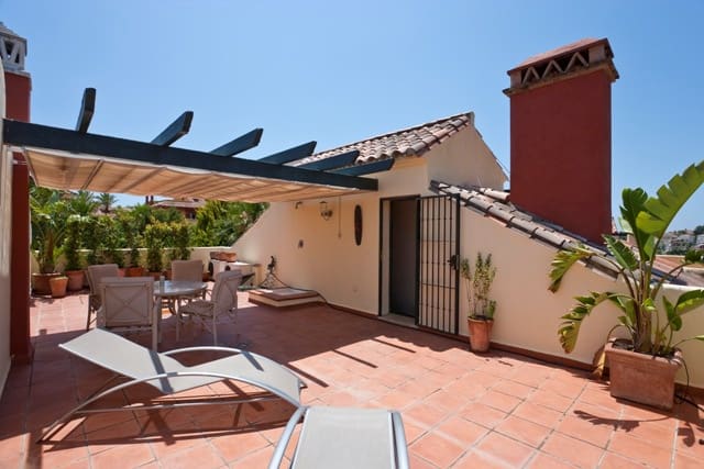 3 camera da letto Casa da affittare in Lomas De Marbella, Marbella con piscina garage - 3.500 € (Rif: 693323)