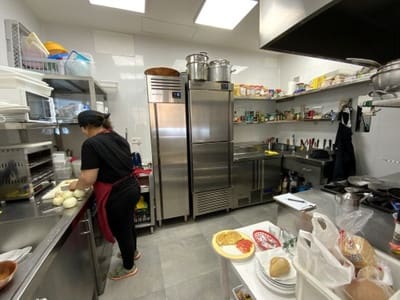 4 soveværelse Erhverv til leje i Nueva Andalucia, Marbella med swimmingpool - € 4.000 (Ref: 693328)