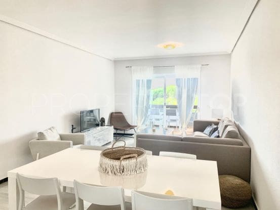 2 bedroom Beach Apartment for sale in Puerto Banus, Marbella with pool garage - € 495,000 (Ref: 693329)