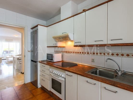 2 bedroom Beach Apartment for sale in Puerto Banus with pool garage - € 495,000 (Ref: 693329)