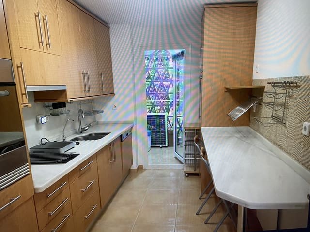 2 bedroom Beach Apartment for rent in Marbesa, Marbella with pool garage - € 1,800 (Ref: 693349)