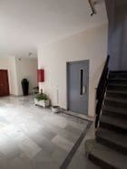 2 soveværelse Kontor til leje i Marbella - € 900 (Ref: 693358)