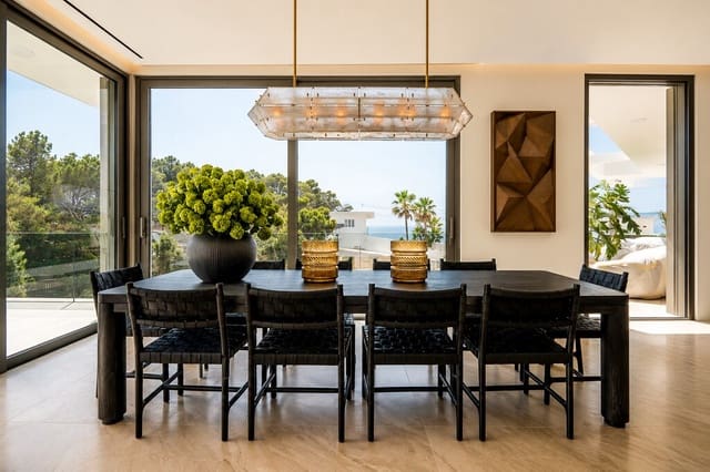 6 sypialnia Willa na sprzedaż w Santa Ponsa, Calvià z basenem garażem - 13 850 000 € (Ref: 10003553)
