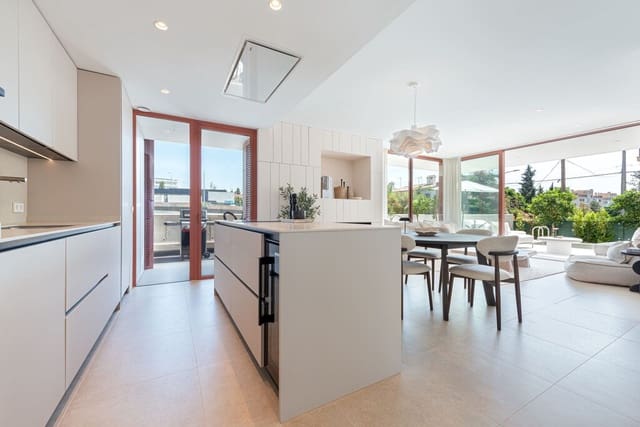 3 soveværelse Lejlighed til salg i Palma de Mallorca med swimmingpool garage - € 1.560.000 (Ref: 10005209)