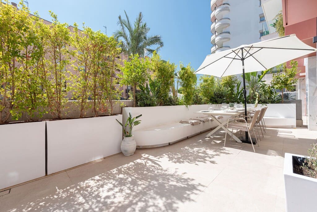 3 soveværelse Lejlighed til salg i Palma de Mallorca med swimmingpool garage - € 1.560.000 (Ref: 10005209)