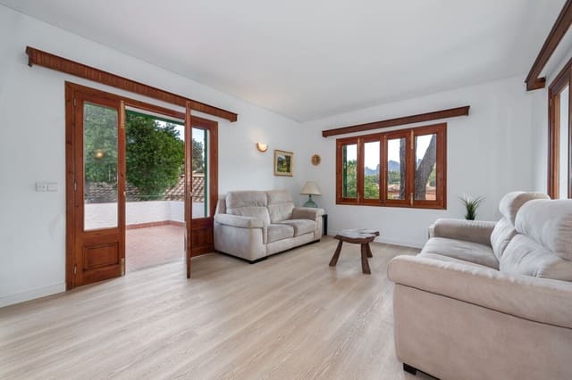 4 sypialnia Willa na sprzedaż w Cala San Vicente / Cala Sant Vicenç, Pollensa / Pollença z basenem garażem - 920 000 € (Ref: 10023668)