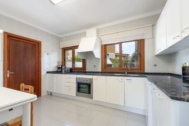4 sypialnia Willa na sprzedaż w Cala San Vicente / Cala Sant Vicenç, Pollensa / Pollença z basenem garażem - 920 000 € (Ref: 10023668)