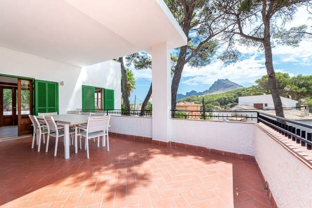 4 sypialnia Willa na sprzedaż w Cala San Vicente / Cala Sant Vicenç, Pollensa / Pollença z basenem garażem - 920 000 € (Ref: 10023668)