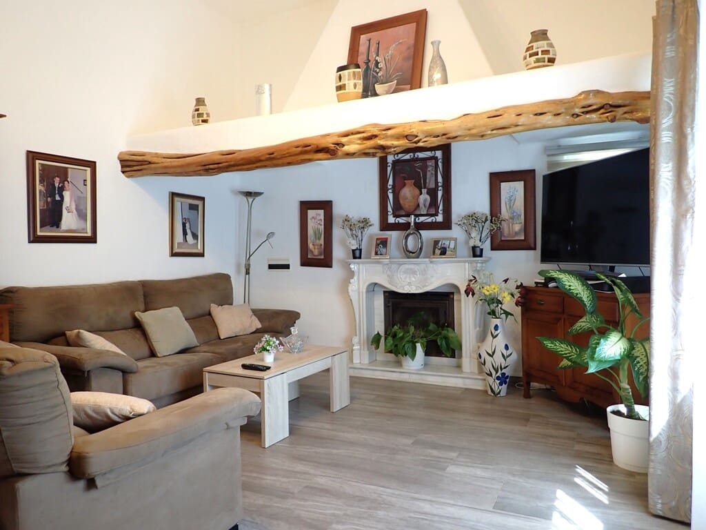 6 bedroom Finca/Country House for sale in Cala Llonga with pool garage - € 2,625,000 (Ref: 10026924)