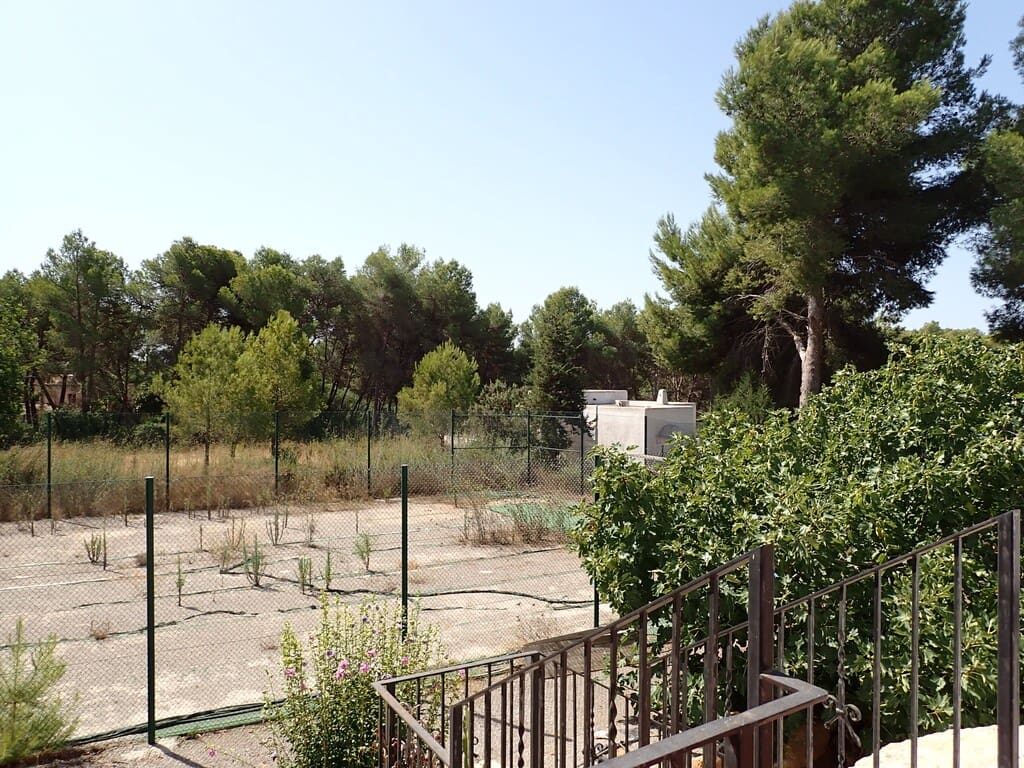 6 bedroom Finca/Country House for sale in Cala Llonga with pool garage - € 2,625,000 (Ref: 10026924)