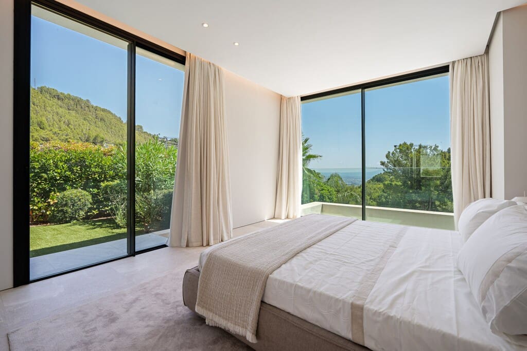 5 bedroom Villa for sale in Son Vida with pool garage - € 5,500,000 (Ref: 10026925)