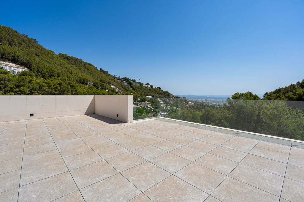 5 bedroom Villa for sale in Son Vida with pool garage - € 5,500,000 (Ref: 10026925)