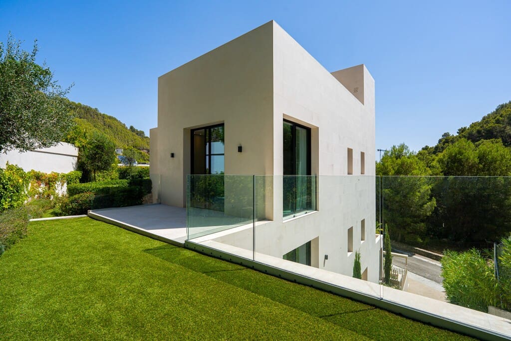 5 bedroom Villa for sale in Son Vida with pool garage - € 5,500,000 (Ref: 10026925)