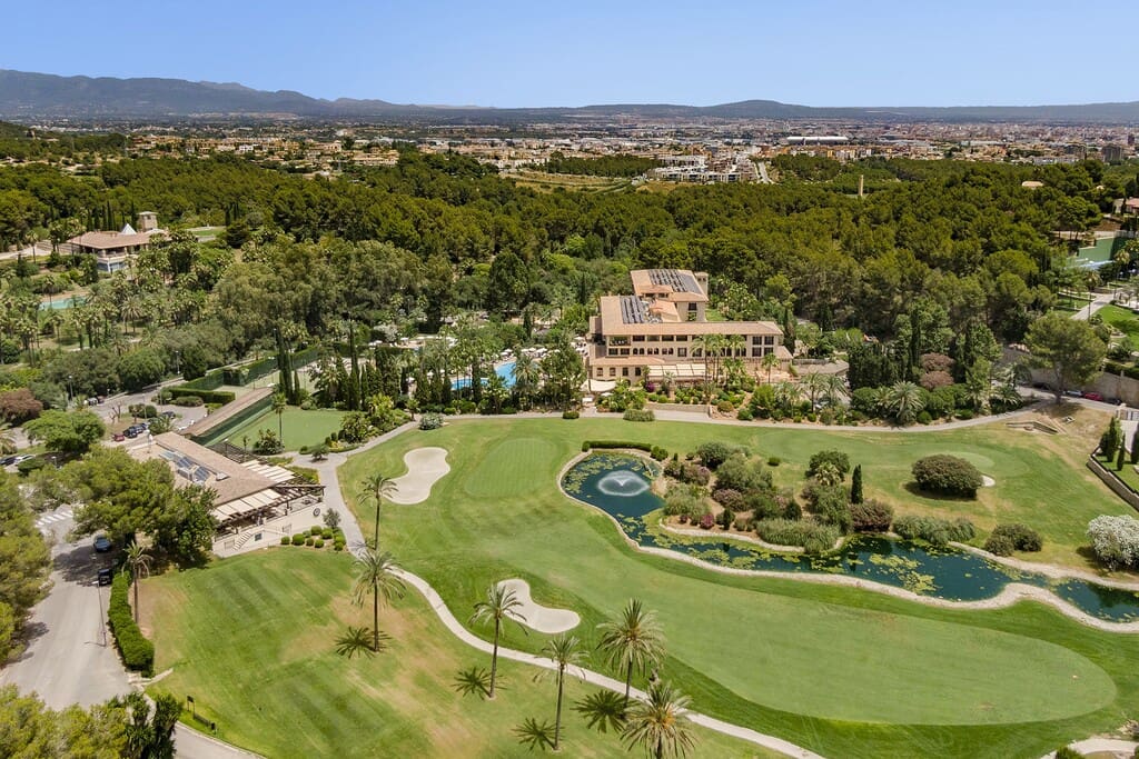 5 bedroom Villa for sale in Son Vida with pool garage - € 5,500,000 (Ref: 10026925)