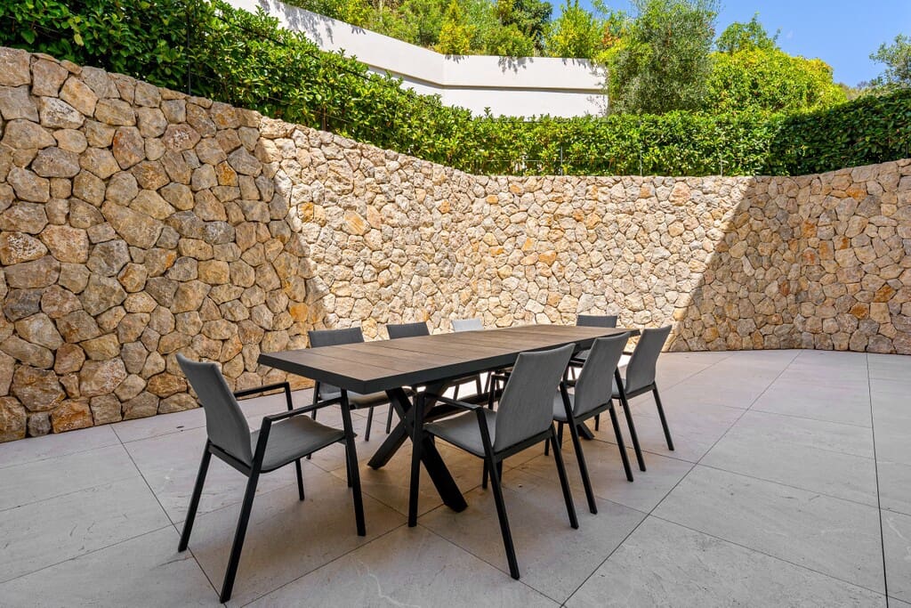 5 bedroom Villa for sale in Son Vida with pool garage - € 5,500,000 (Ref: 10026925)