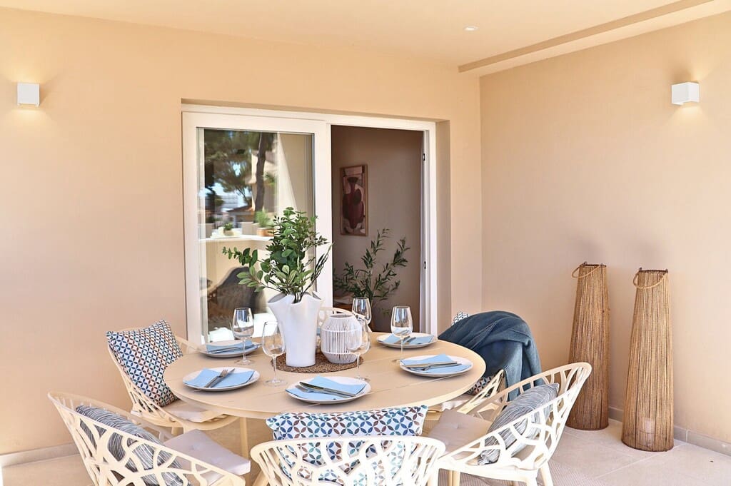 7 bedroom Villa for sale in Playa de Palma with garage - € 2,880,000 (Ref: 10033537)