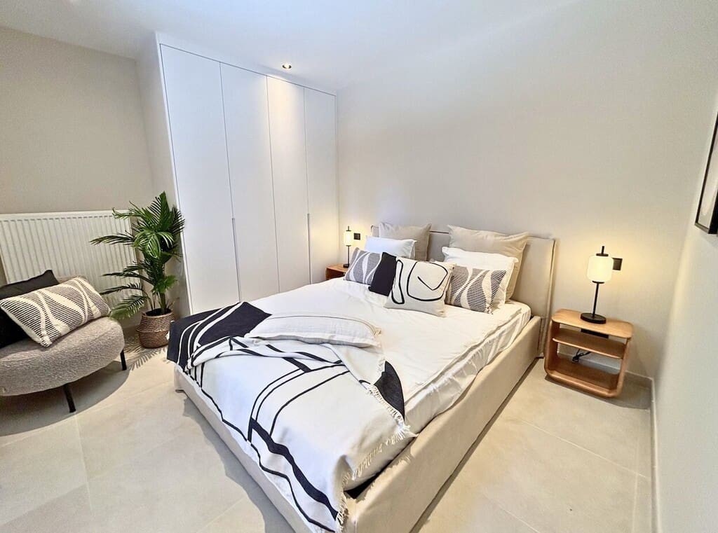7 bedroom Villa for sale in Playa de Palma with garage - € 2,880,000 (Ref: 10033537)