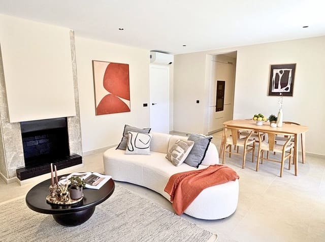 7 bedroom Villa for sale in Playa de Palma, Palma de Mallorca with garage - € 2,880,000 (Ref: 10033537)