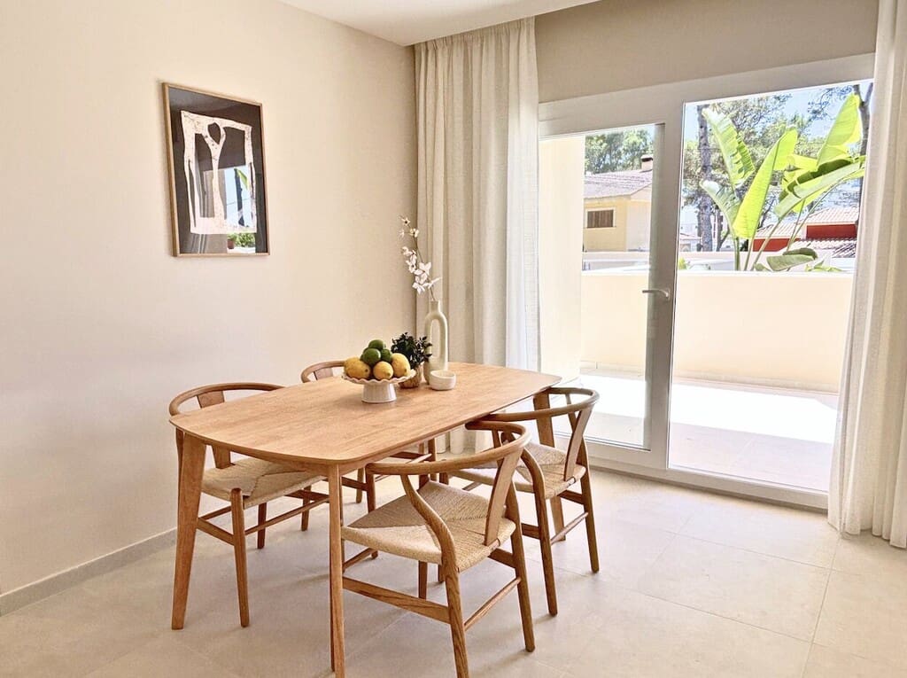 7 bedroom Villa for sale in Playa de Palma with garage - € 2,880,000 (Ref: 10033537)