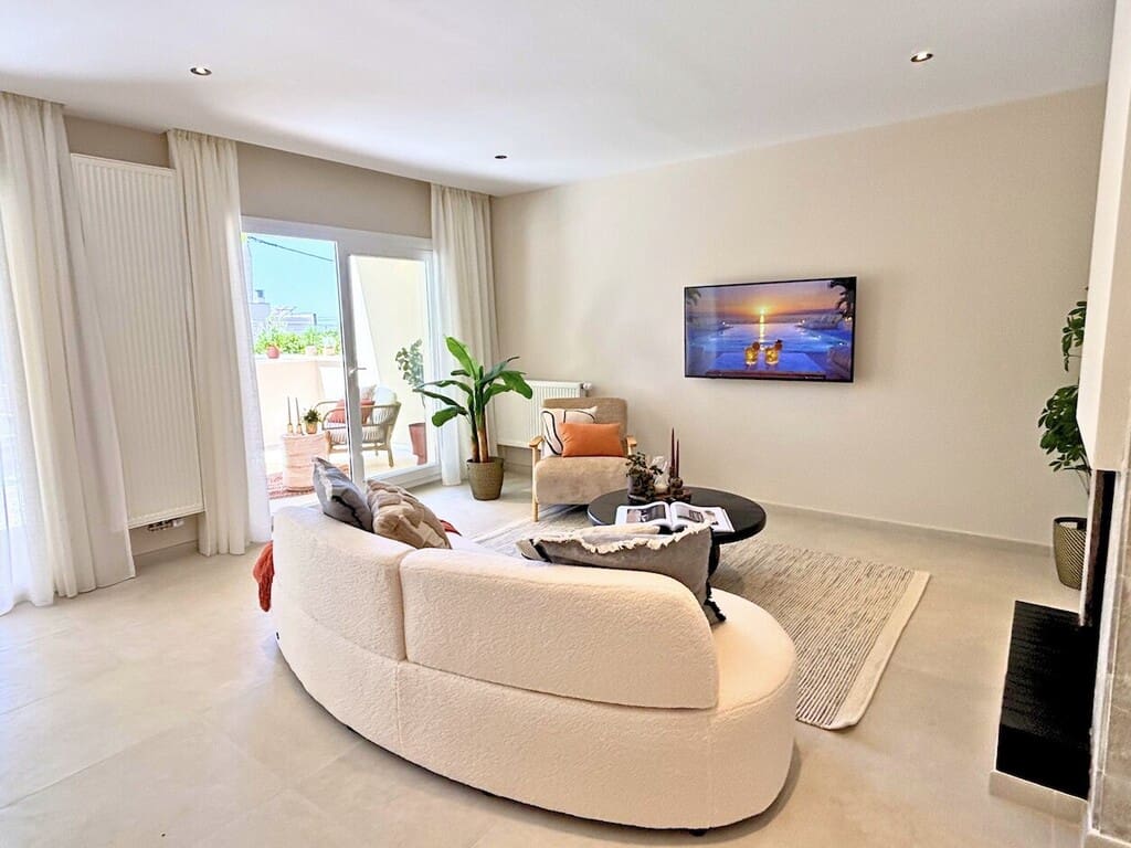 7 bedroom Villa for sale in Playa de Palma with garage - € 2,880,000 (Ref: 10033537)