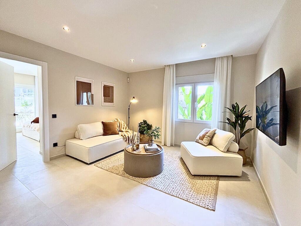 7 bedroom Villa for sale in Playa de Palma with garage - € 2,880,000 (Ref: 10033537)