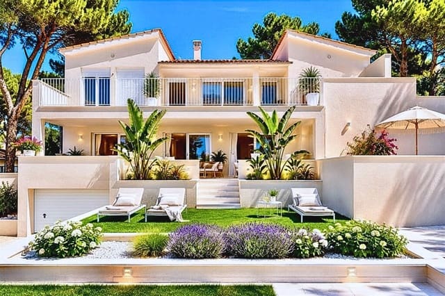 7 bedroom Villa for sale in Playa de Palma, Palma de Mallorca with garage - € 2,880,000 (Ref: 10033537)