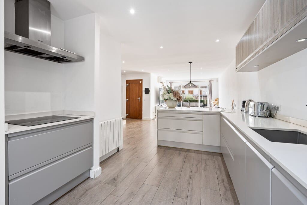 3 bedroom Townhouse for sale in Portals Nous with garage - € 850,000 (Ref: 10035018)