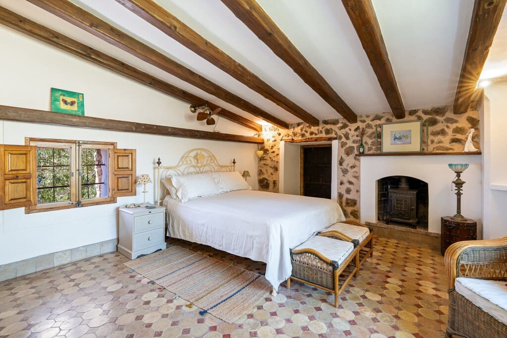 4 sypialnia Finka/Dom wiejski na sprzedaż w Galilea z basenem garażem - 3 950 000 € (Ref: 10037089)