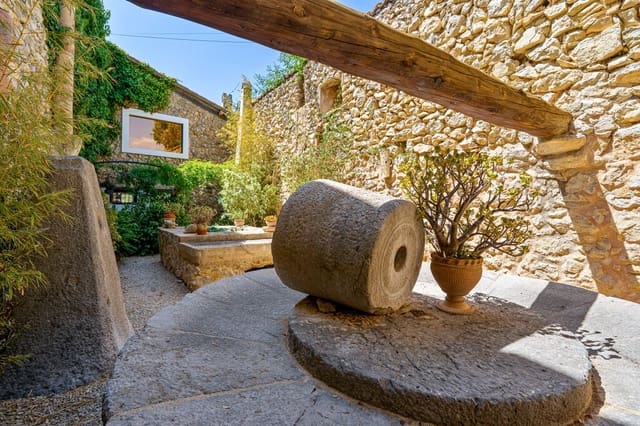 4 sypialnia Finka/Dom wiejski na sprzedaż w Galilea, Puigpunyent z basenem garażem - 3 950 000 € (Ref: 10037089)