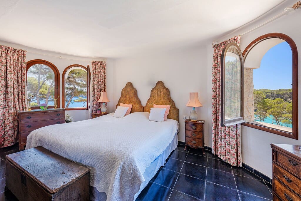 4 bedroom Finca/Country House for sale in Santanyi - € 14,950,000 (Ref: 10042651)