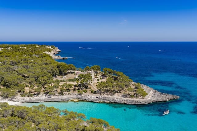 4 bedroom Finca/Country House for sale in Santanyí - € 14,950,000 (Ref: 10042651)