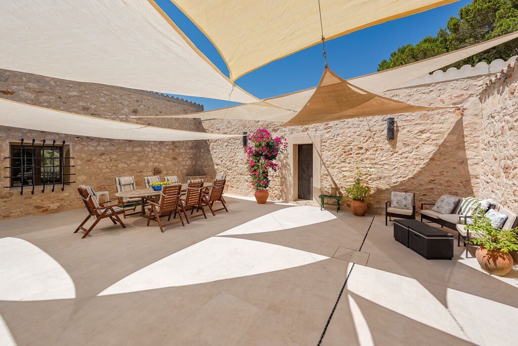 4 bedroom Finca/Country House for sale in Santanyi - € 14,950,000 (Ref: 10042651)