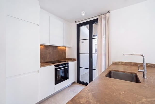 2 makuuhuone Kattohuoneisto myytävänä paikassa Santa Catalina, Palma de Mallorca mukana 
autotalli - 998 000 € (Ref: 10054843)
