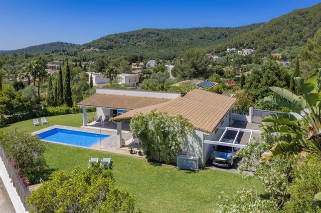 Chalet de 3 habitaciones en Pollensa / Pollença en venta con piscina garaje - 1.275.000 € (Ref: 10063899)