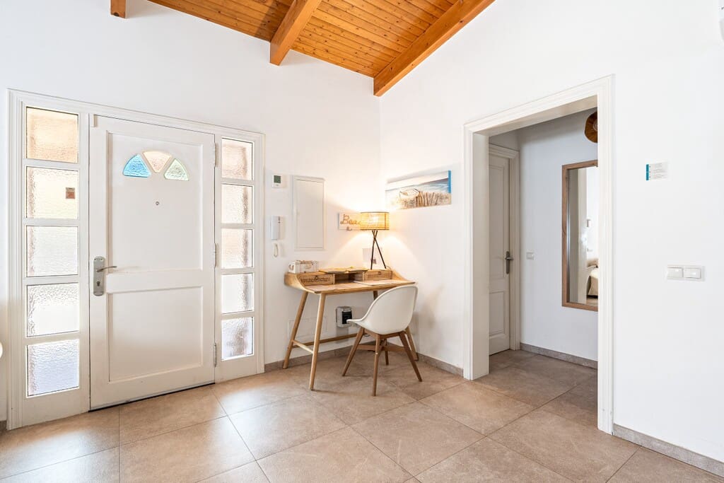 3 slaapkamer Villa te koop in Puerto de Alcudia met zwembad - € 790.000 (Ref: 10067215)