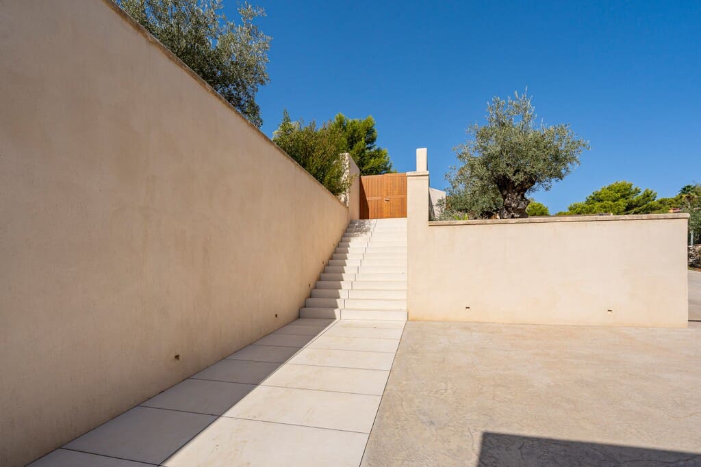 4 slaapkamer Villa te koop in Cala Vinyes / Cala Vinyas / Cala Vinas met zwembad garage - € 7.950.000 (Ref: 10080553)
