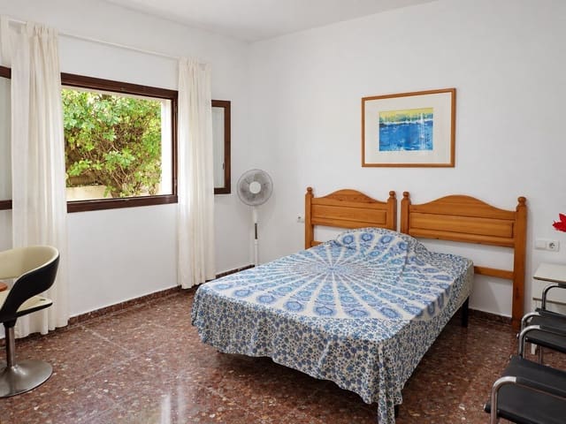 4 soverom Villa til salgs i Santa Eulalia / Santa Eularia med garasje - € 975 000 (Ref: 10097663)