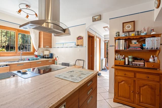 4 slaapkamer Finca/Landhuis te koop in Alcúdia met zwembad garage - € 1.200.000 (Ref: 10101891)