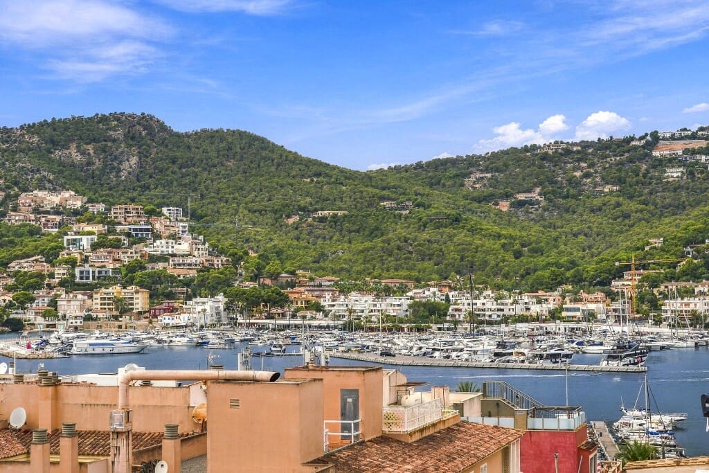 2 makuuhuone Huoneisto myytävänä paikassa Puerto de Andratx mukana 
autotalli - 850 000 € (Ref: 10128198)