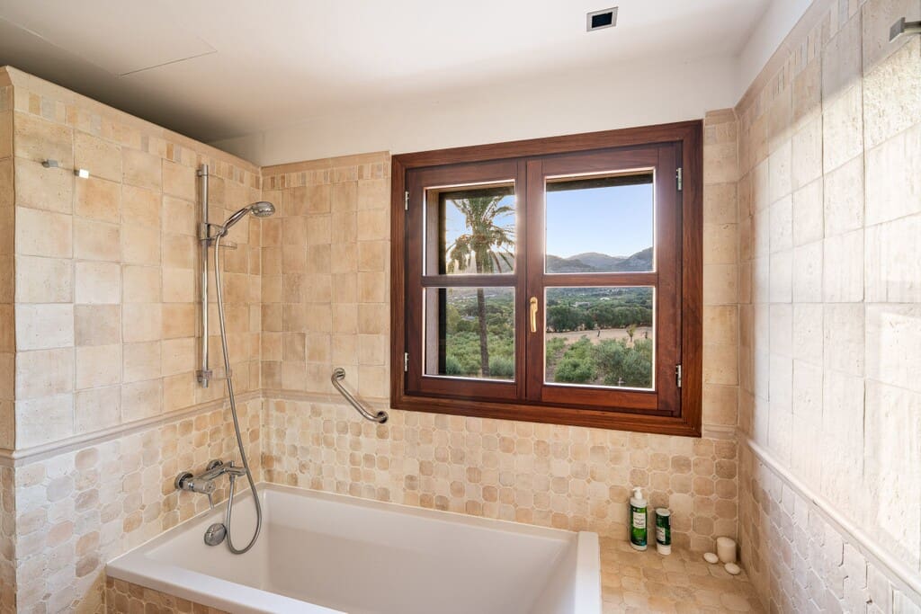 6 bedroom Finca/Country House for sale in Alaro with pool garage - € 7,950,000 (Ref: 10131321)