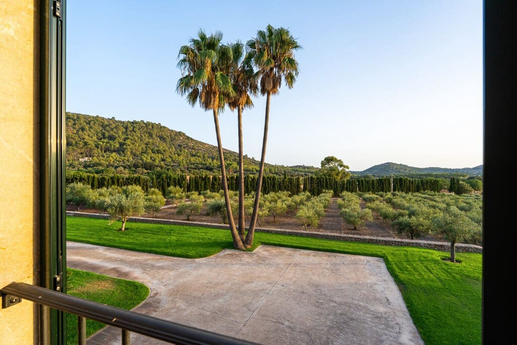6 bedroom Finca/Country House for sale in Alaro with pool garage - € 7,950,000 (Ref: 10131321)