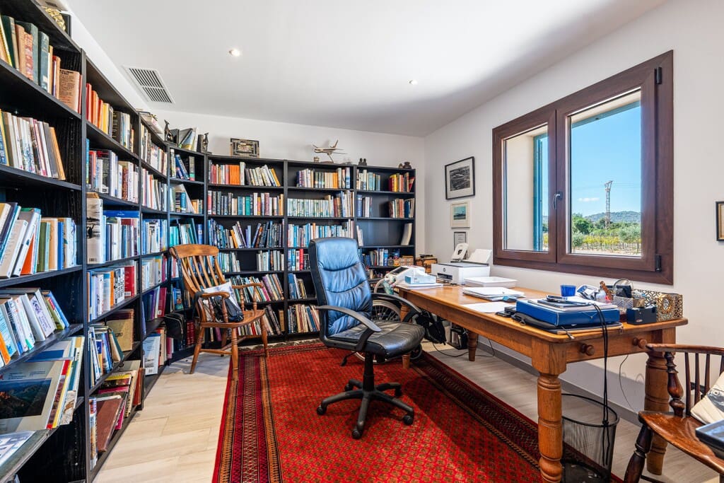 6 chambre Finca/Maison de Campagne à vendre à Portocolom avec piscine - 4 400 000 € (Ref: 10131322)