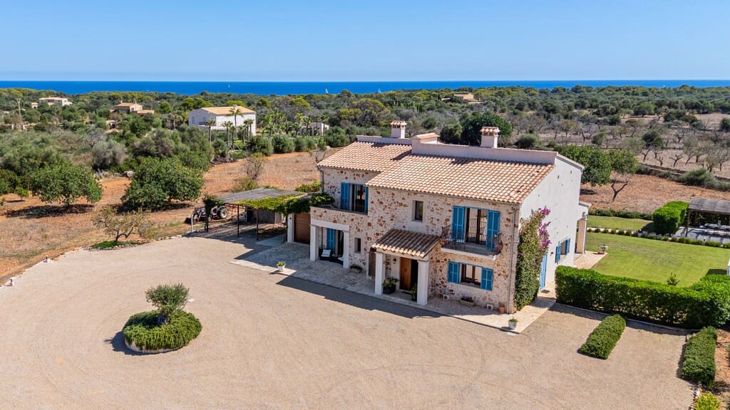 6 chambre Finca/Maison de Campagne à vendre à Portocolom avec piscine - 4 400 000 € (Ref: 10131322)